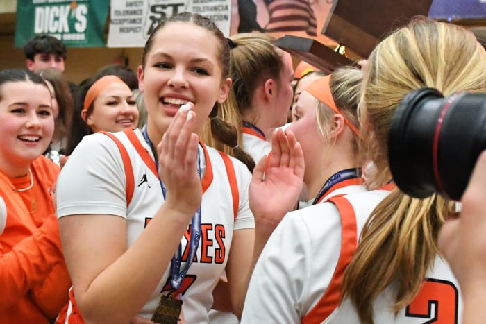 a Silverton Crater 5A Oregon girls basketball final 2024 Leon Neuschwander 84